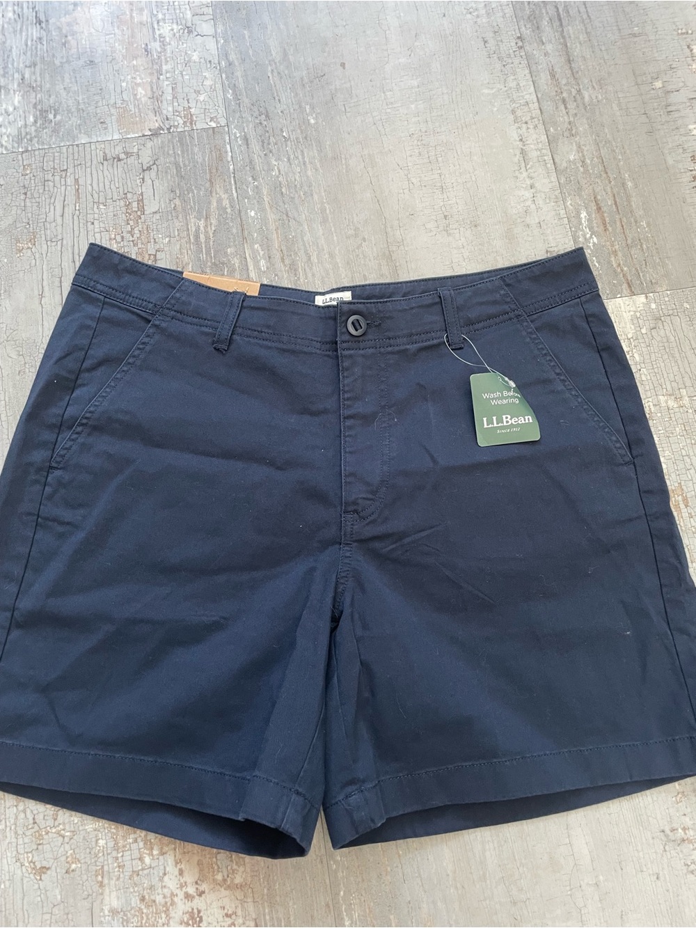 NWT L.L. Bean Favorite Fit Blue Chino Shorts